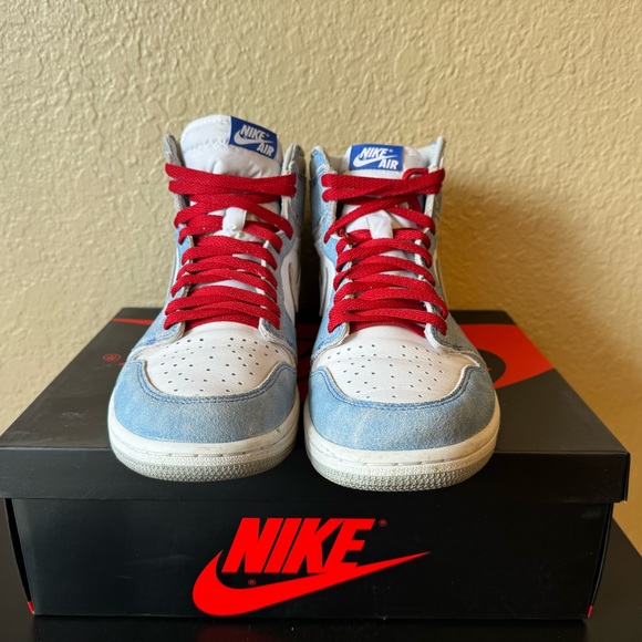 Jordan 1 retro High OG Hyper Royal  size 10.5 - Picture 3 of 6